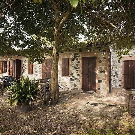 Pomonte Фермерский дом *